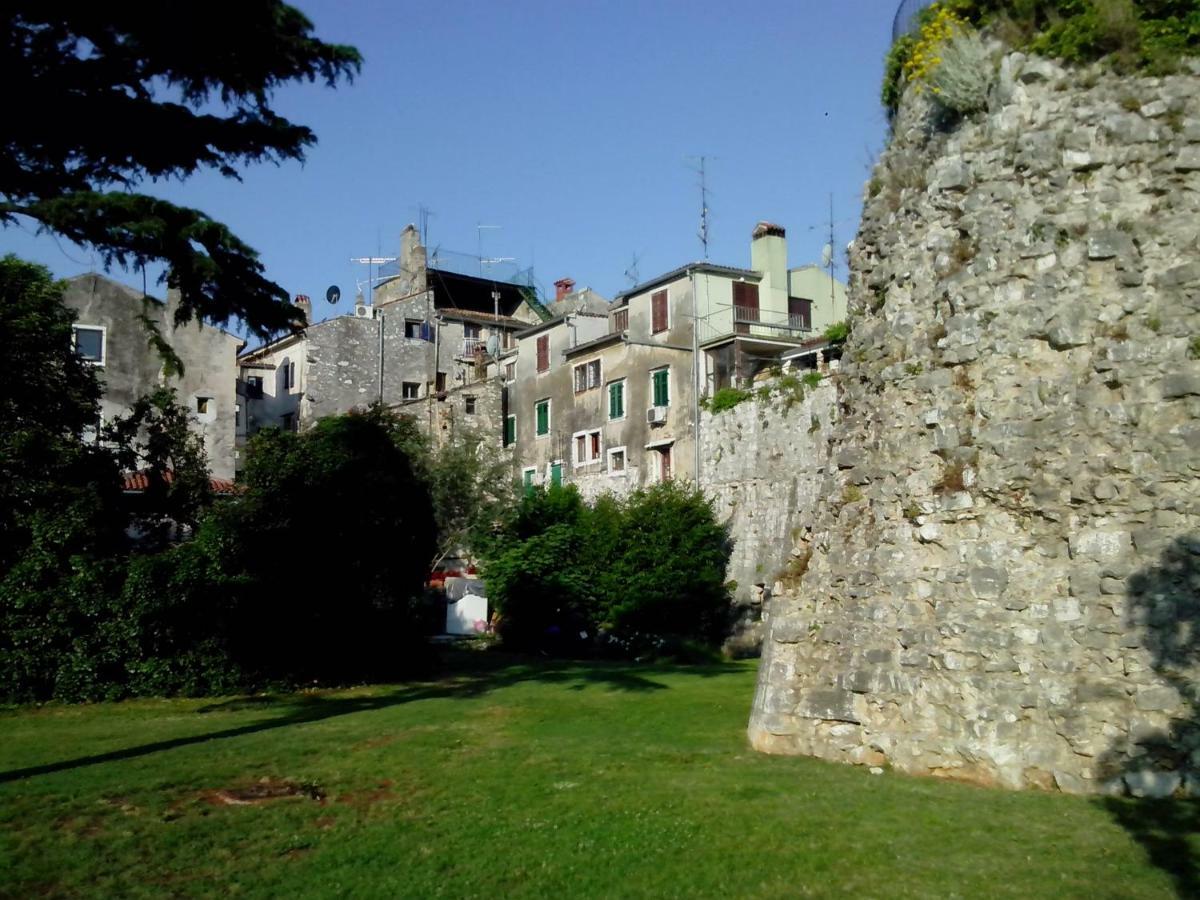 Old Town Charmer Porec Bagian luar foto