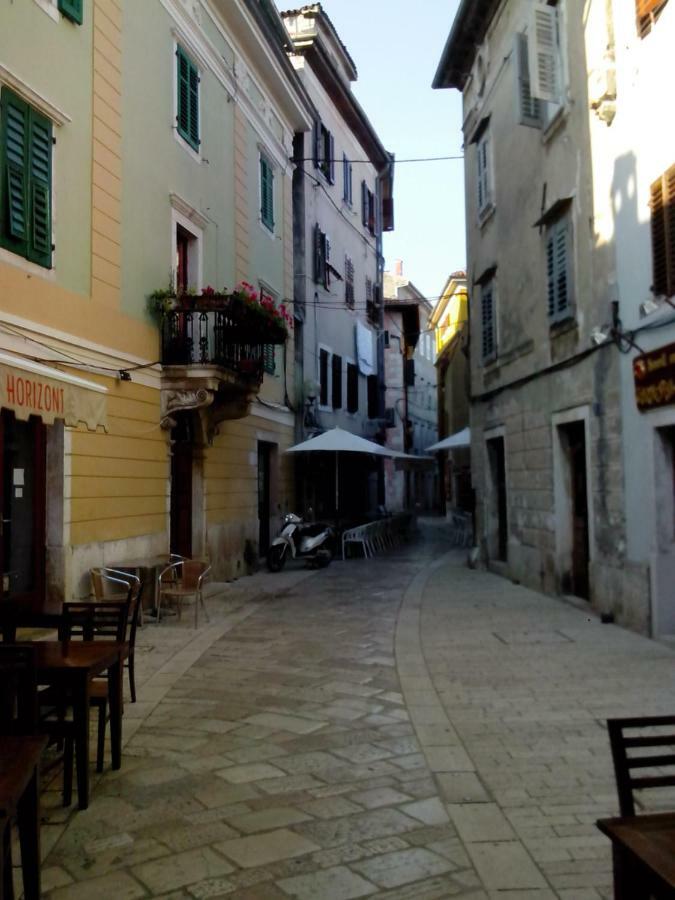 Old Town Charmer Porec Bagian luar foto